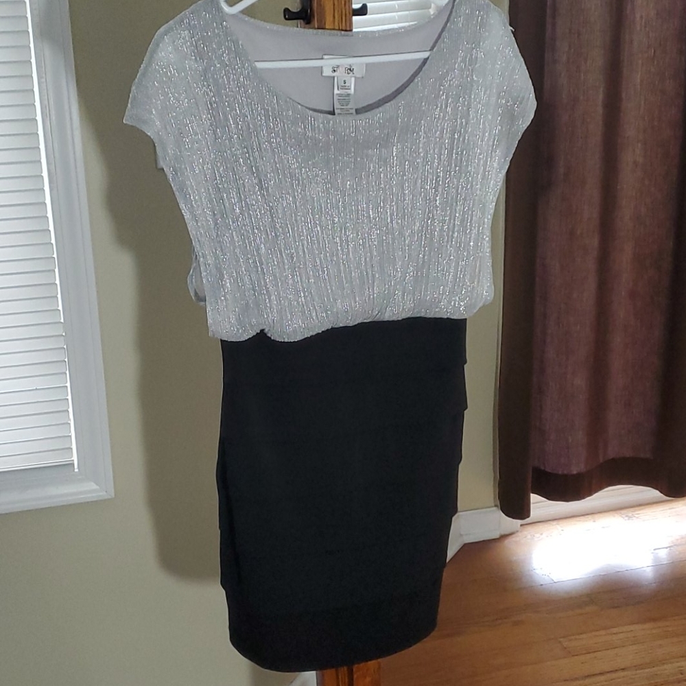 SWEET STORM WOMEN'S DRESS SIZE S